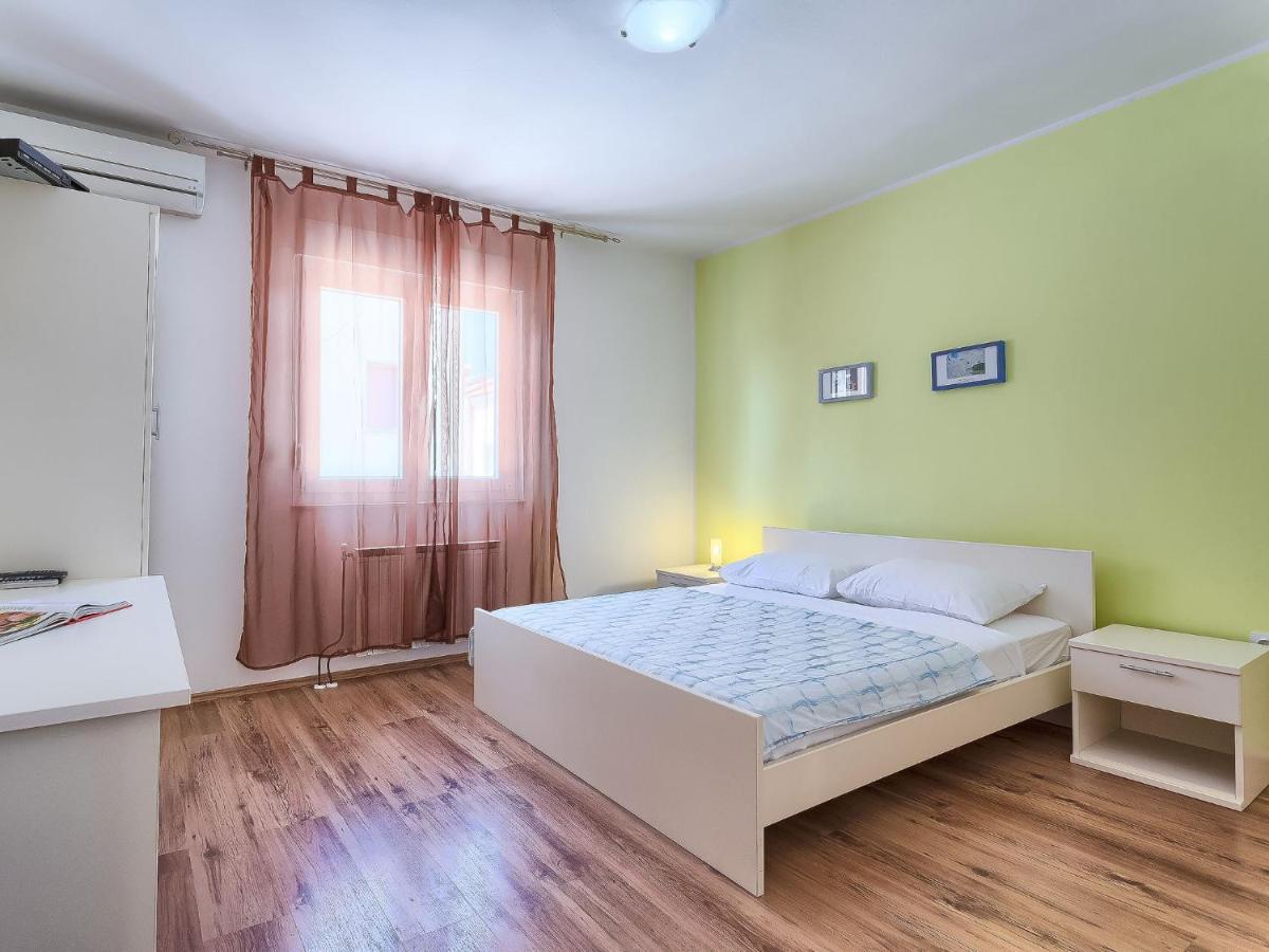 Apartment Nika-12 By Interhome Umago Esterno foto